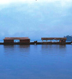 Amrutham Holidays & Houseboats