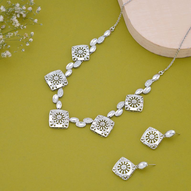 Aditi Ornaments,
designing varied kinds of jewelry