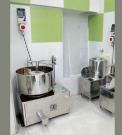 MM EQUIPMENTS